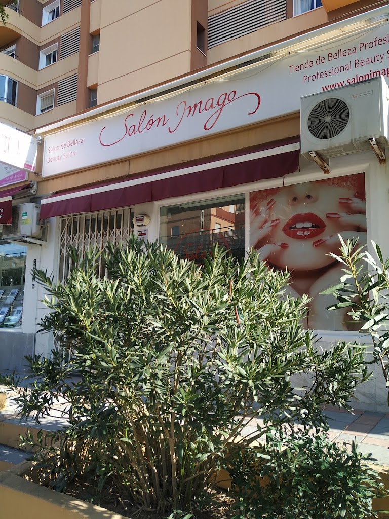 Salon Imago — Exterior