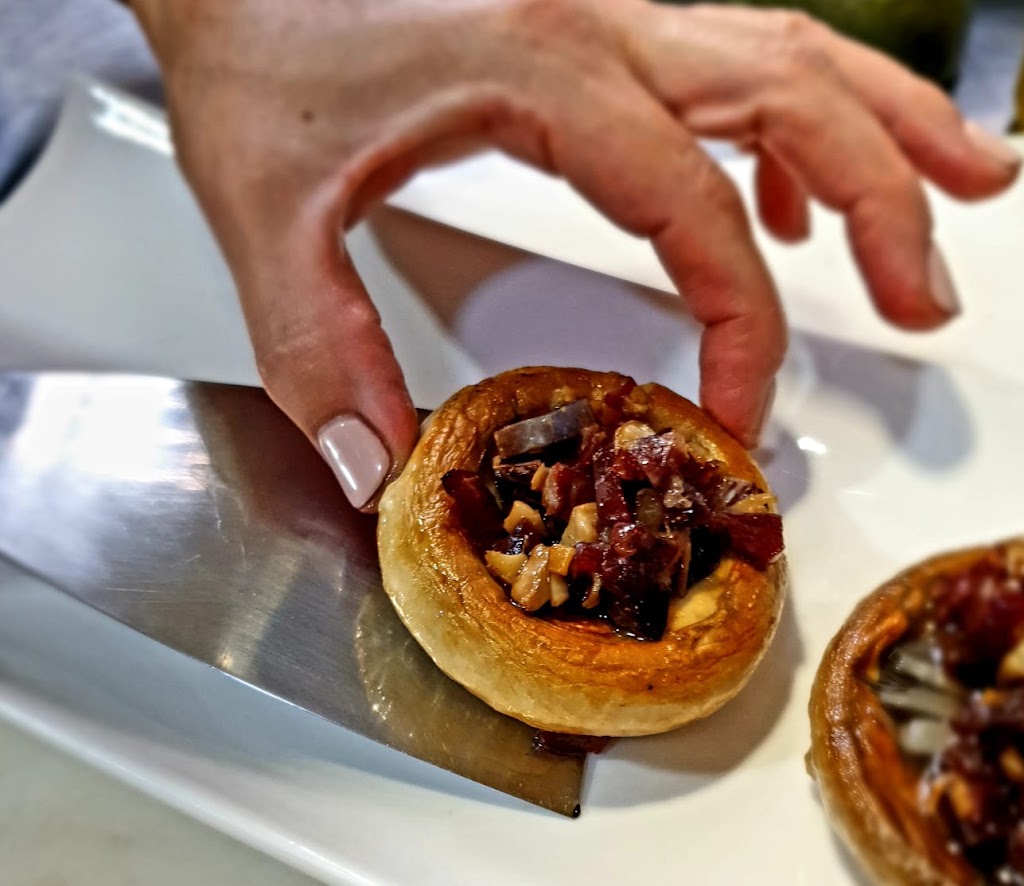 Vinacoteca ssentidos — Comida y bebida