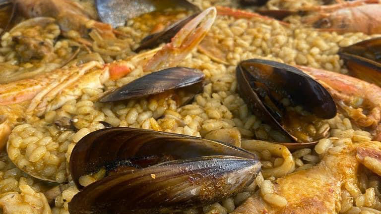 Terrassa Els Cossis — Comida y bebida