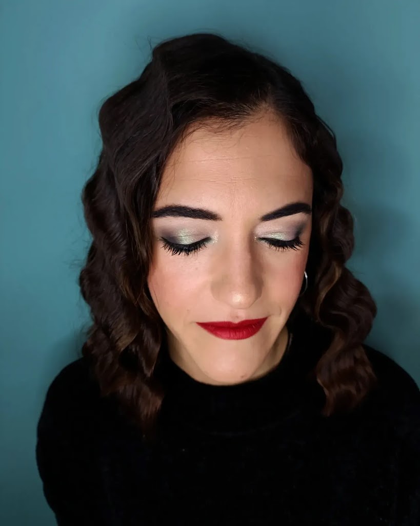 Estetica y maquillaje Yoli