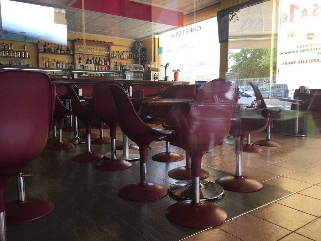 Cafereria DELFIN — Ambiente