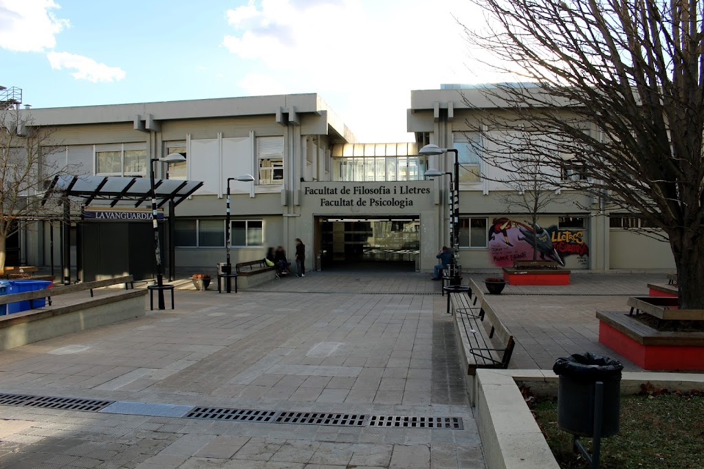 Facultat de Filosofia i Lletres - UAB