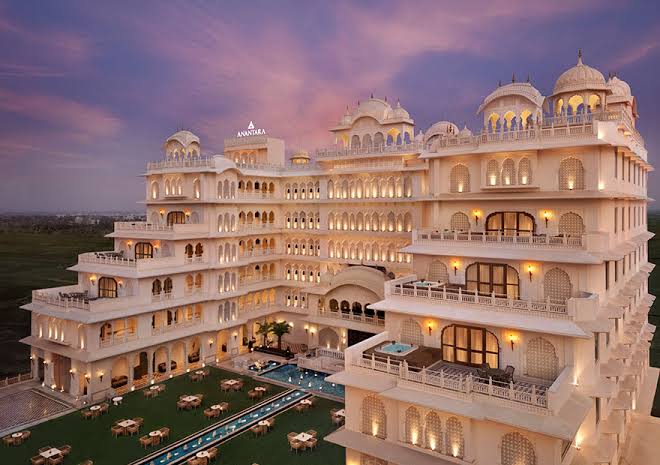 Hotel Surya