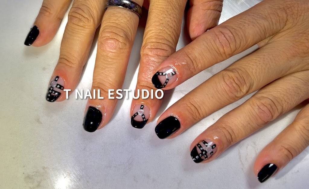 T NAIL STUDIO