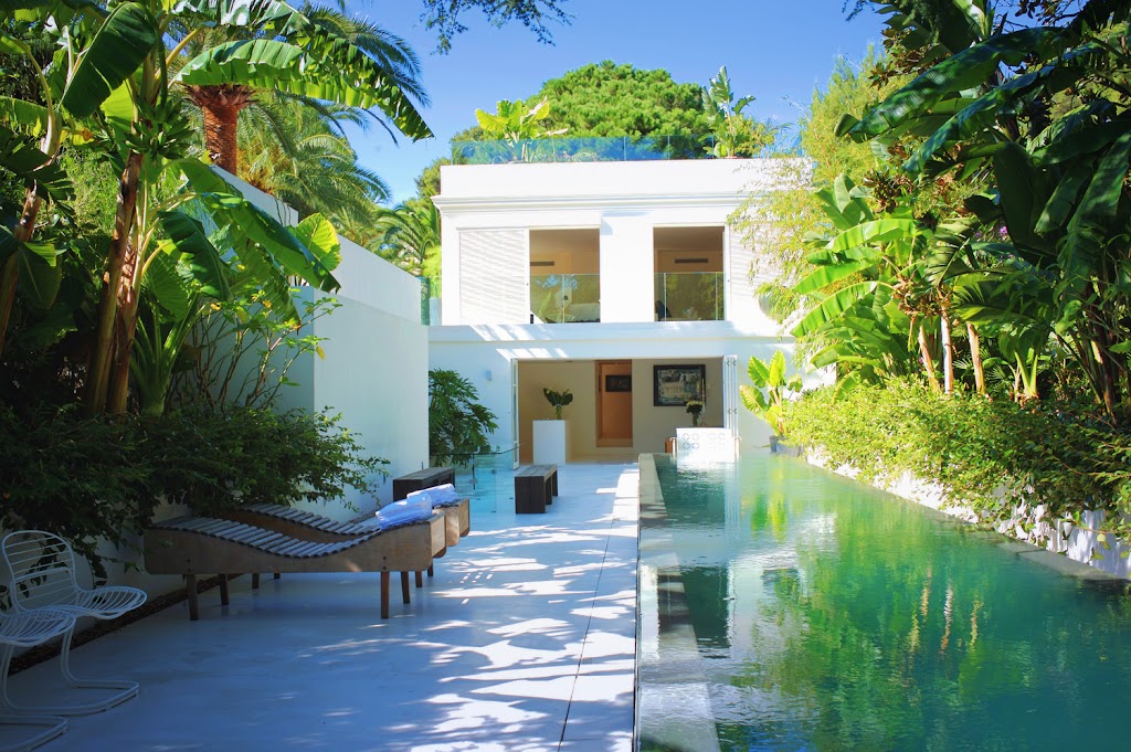 White Lotus Boutique Hotel