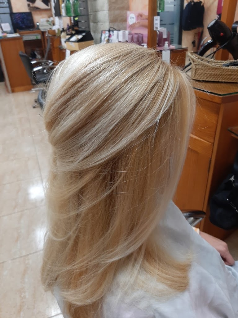 Cristina Botella Peluqueros - Peluqueria en Novelda