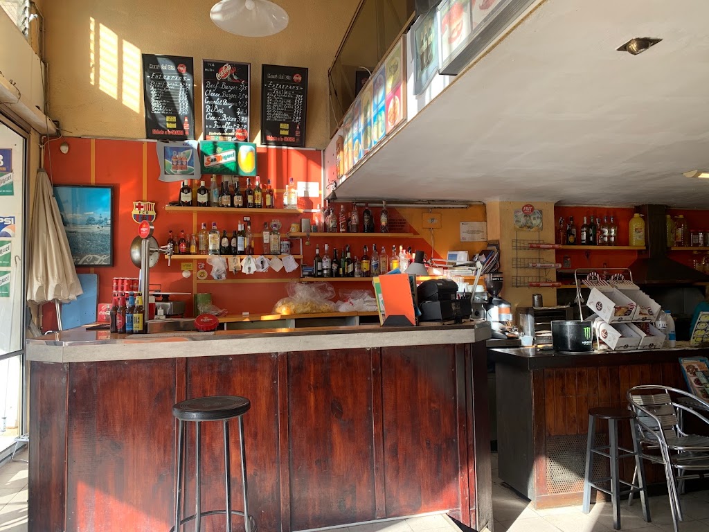 santi`s Burguer Bar — Ambiente