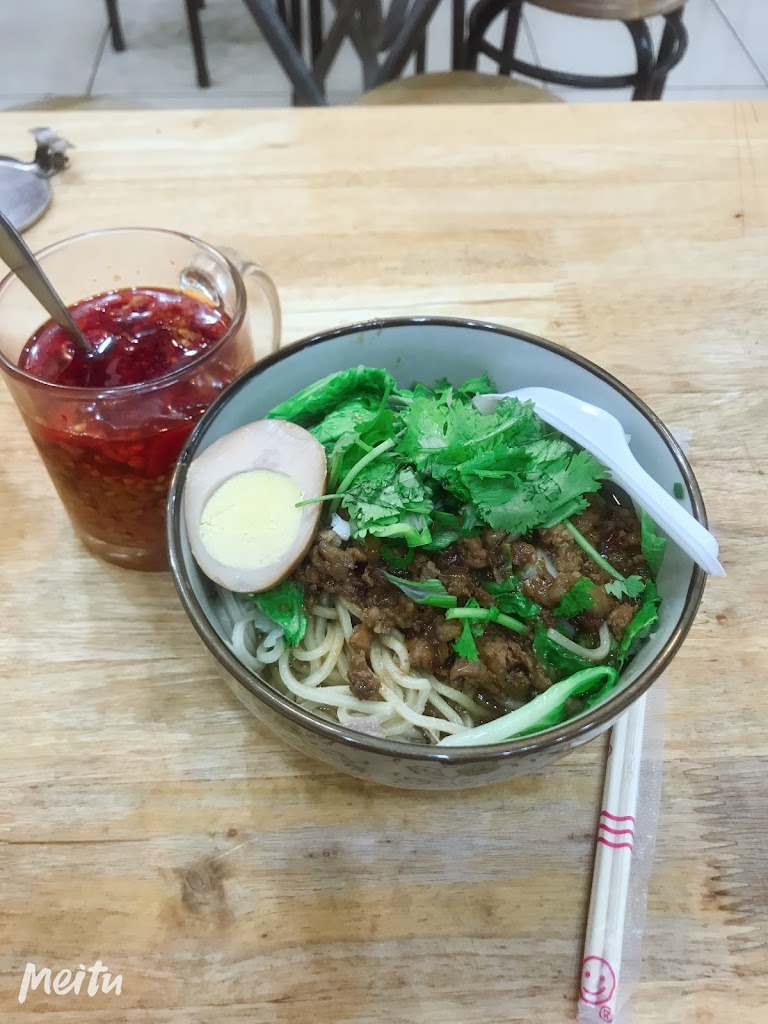 宥來米粉湯桃園區戶政店 的照片