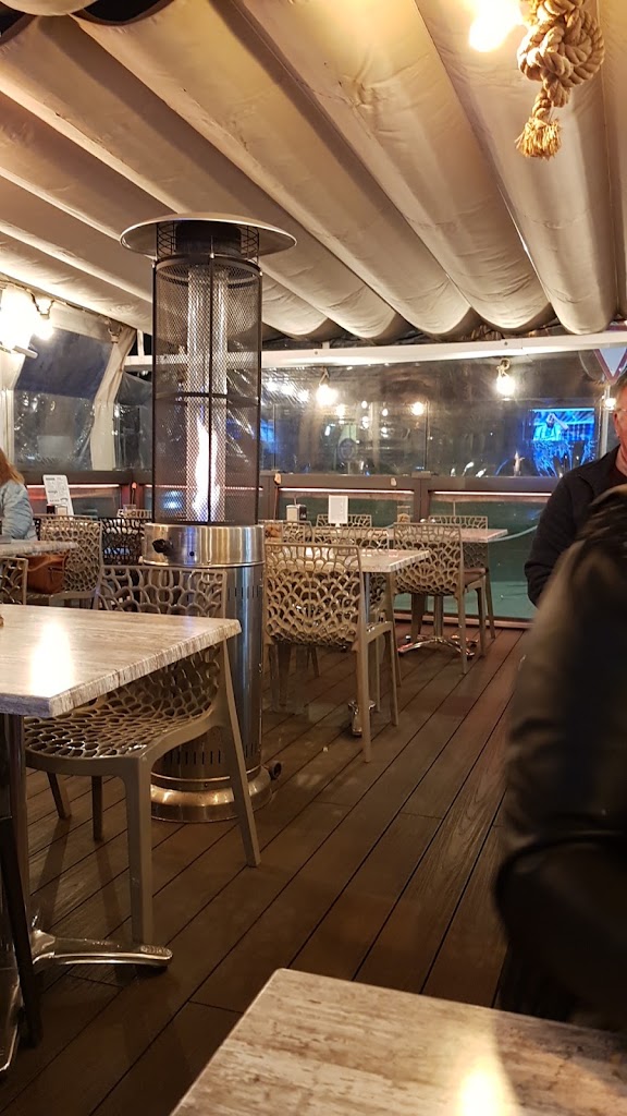Vela Restaurante — Ambiente