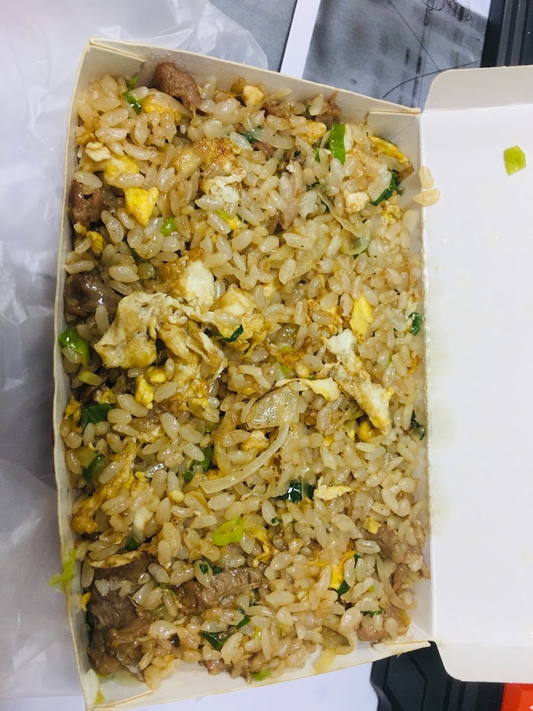 麗秋雞肉飯快炒店 的照片