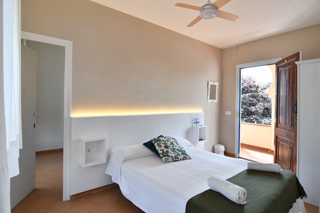 Hostal L'Estrella — Habitaciones