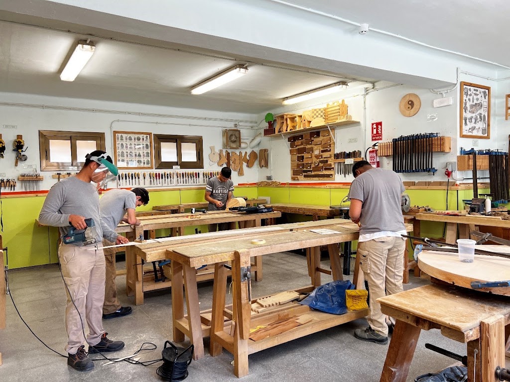 Escuela de Aprendices San Gines de los Agudells — Del propietario