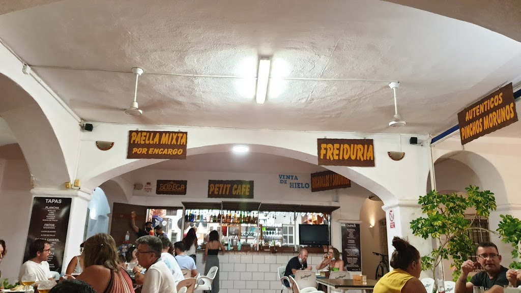 Petit cafe (La Elena)