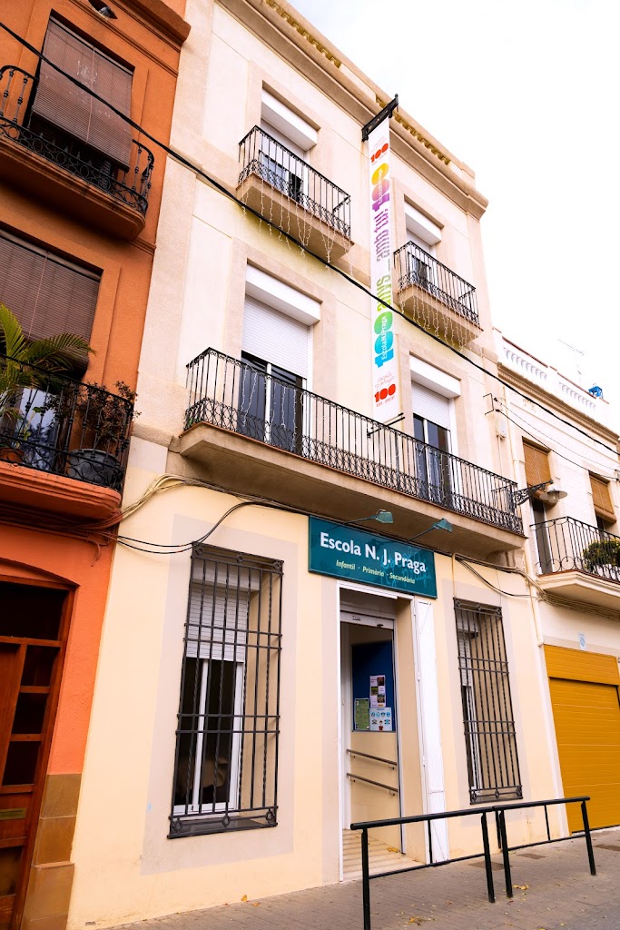 Escuela NJ Praga