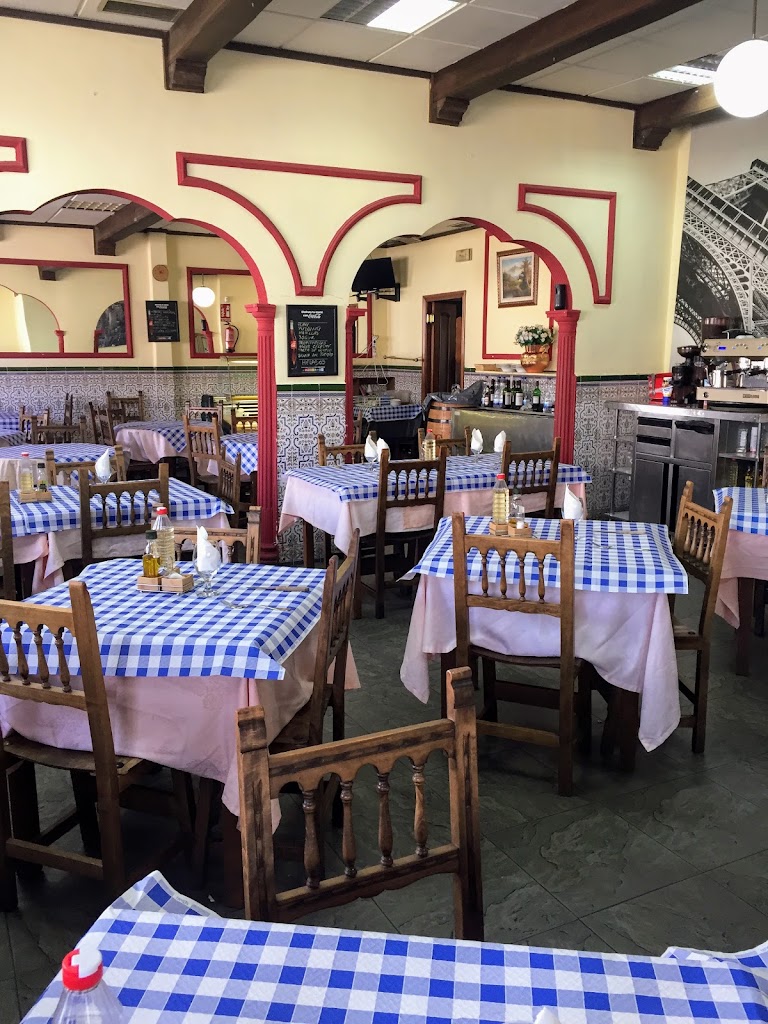 Restaurante la segoviana — Ambiente