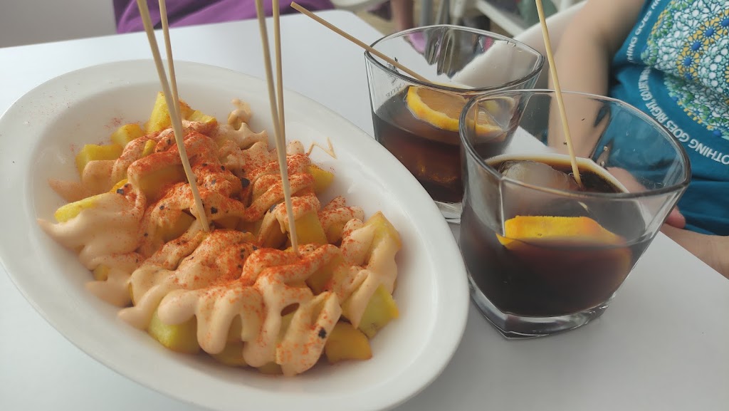 Ido — Patatas bravas