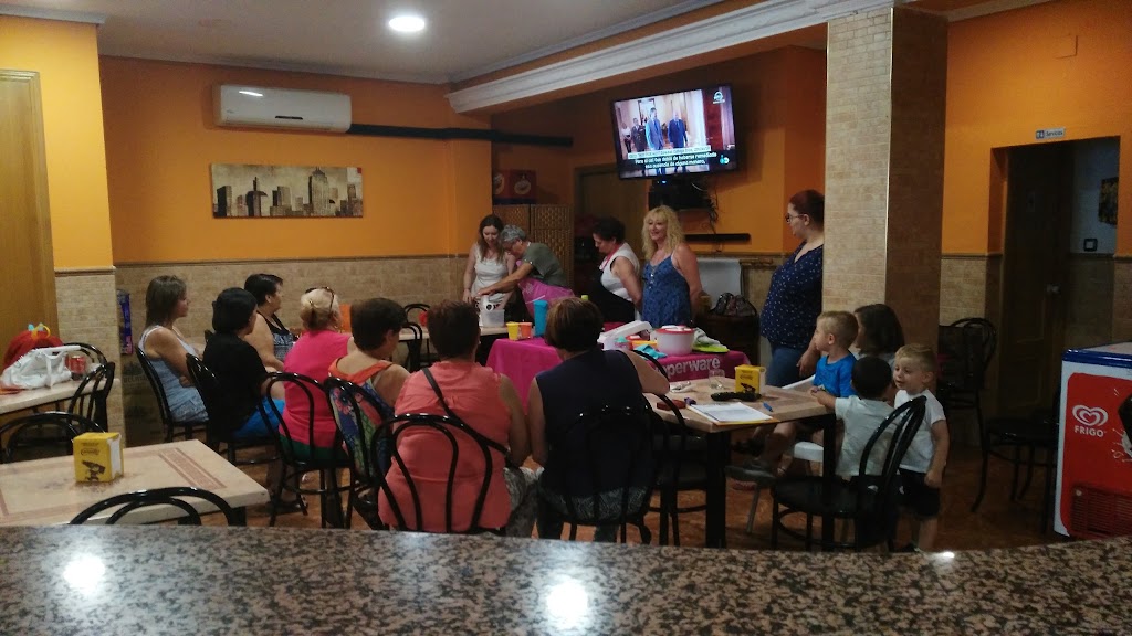 Bar-Cafe Canadas — Ambiente