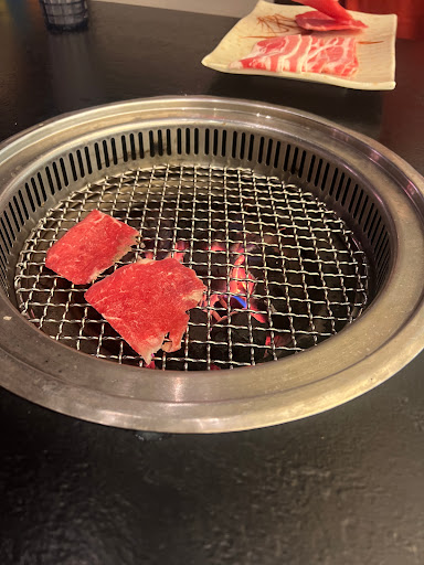 石頭日式炭火燒肉斗六旗艦館 的照片