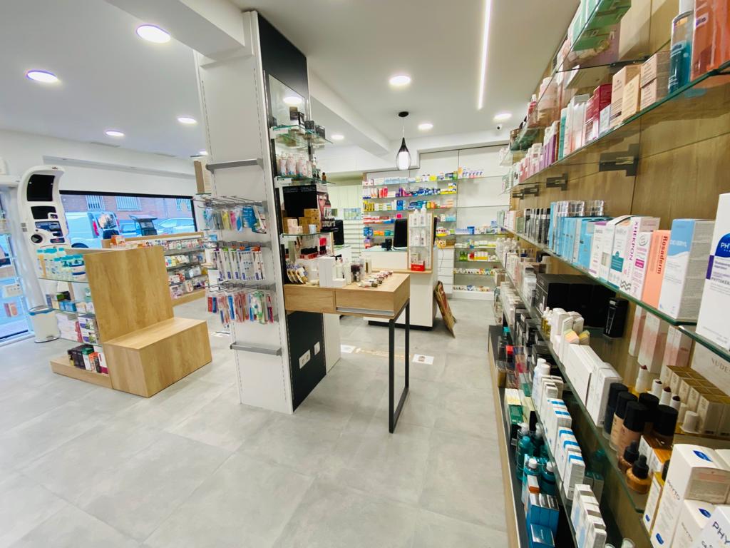 Farmacia The Lab 13h (8:30-21:30) — Del propietario