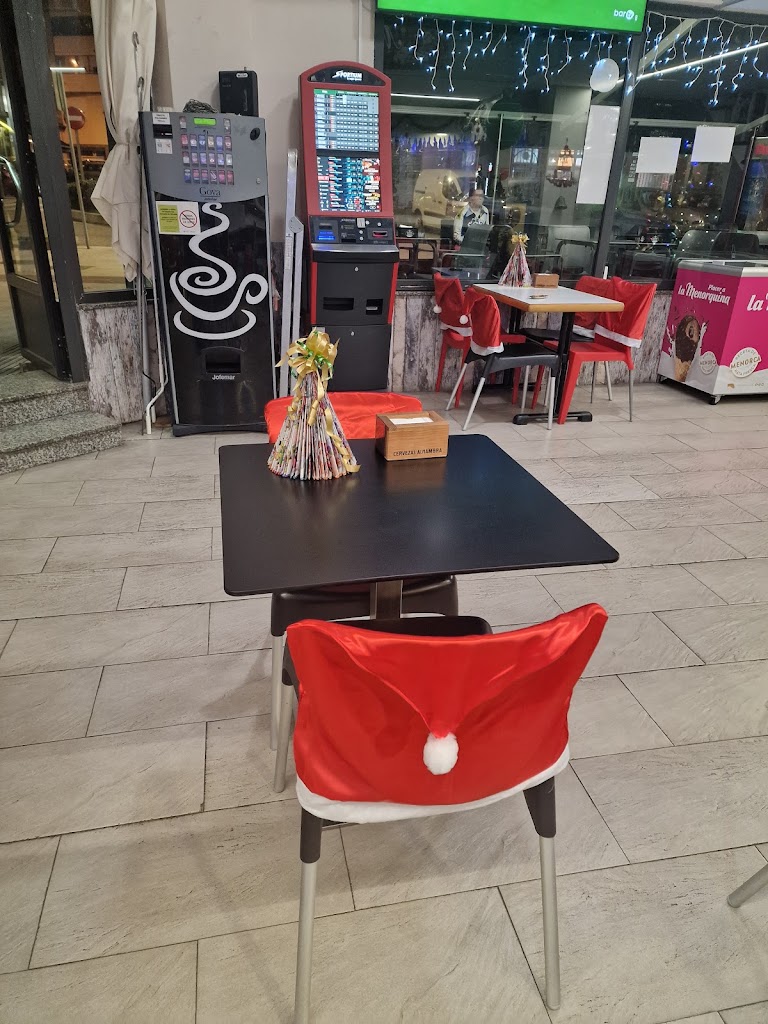 Cafeteria Taperia Mi Capricho — Ambiente