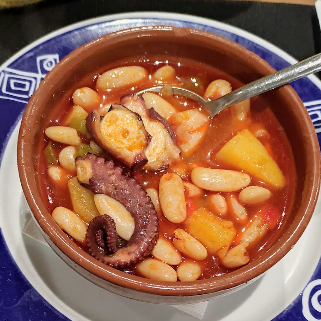 Restaurante Lembranzas — Comida y bebida