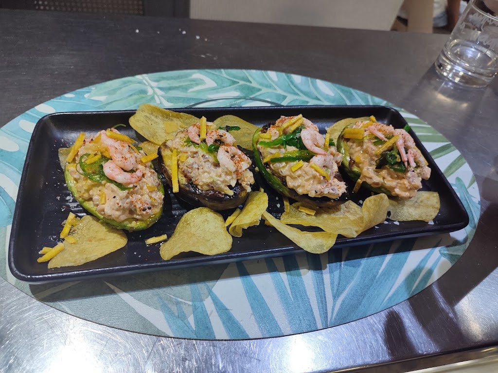 Meson Los Manos — Comida y bebida