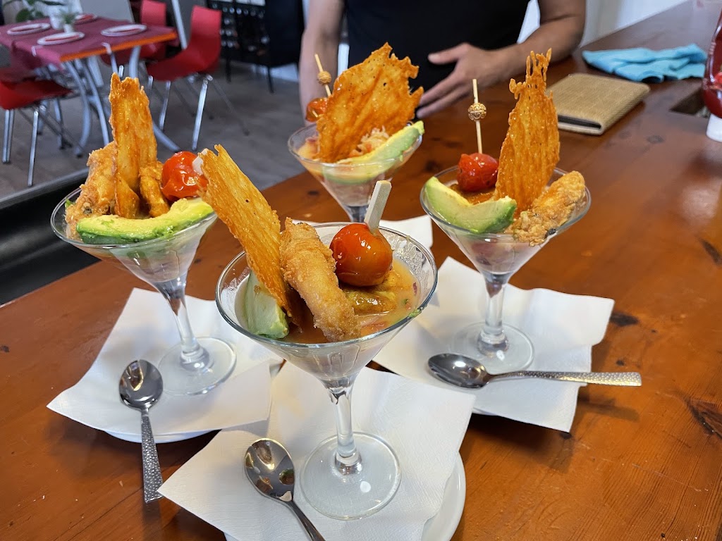 John G.V. Cafe-Bar Restaurante — Comida y bebida
