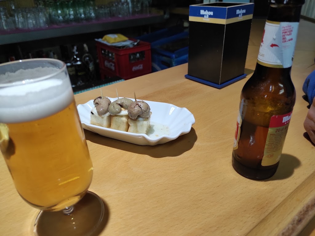 Bar Perdiguero — Comida y bebida