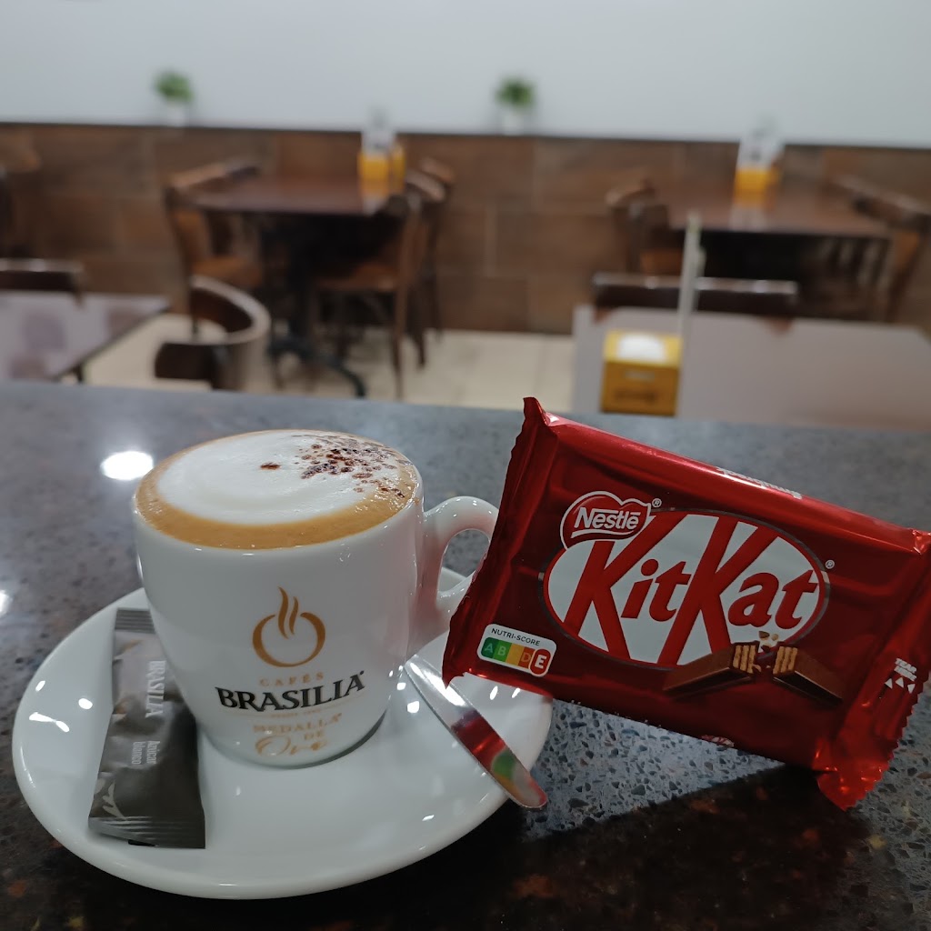 Arcus Cafe — Comida y bebida
