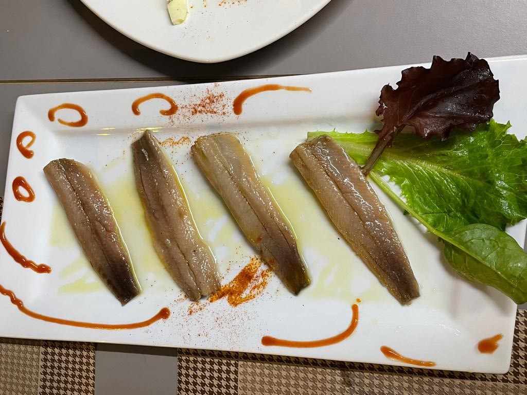Olicast Pucol Restaurant - Cafeteria — Comida y bebida