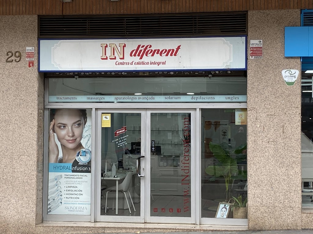 INdiferent Santa Coloma de Gramanet — Exterior