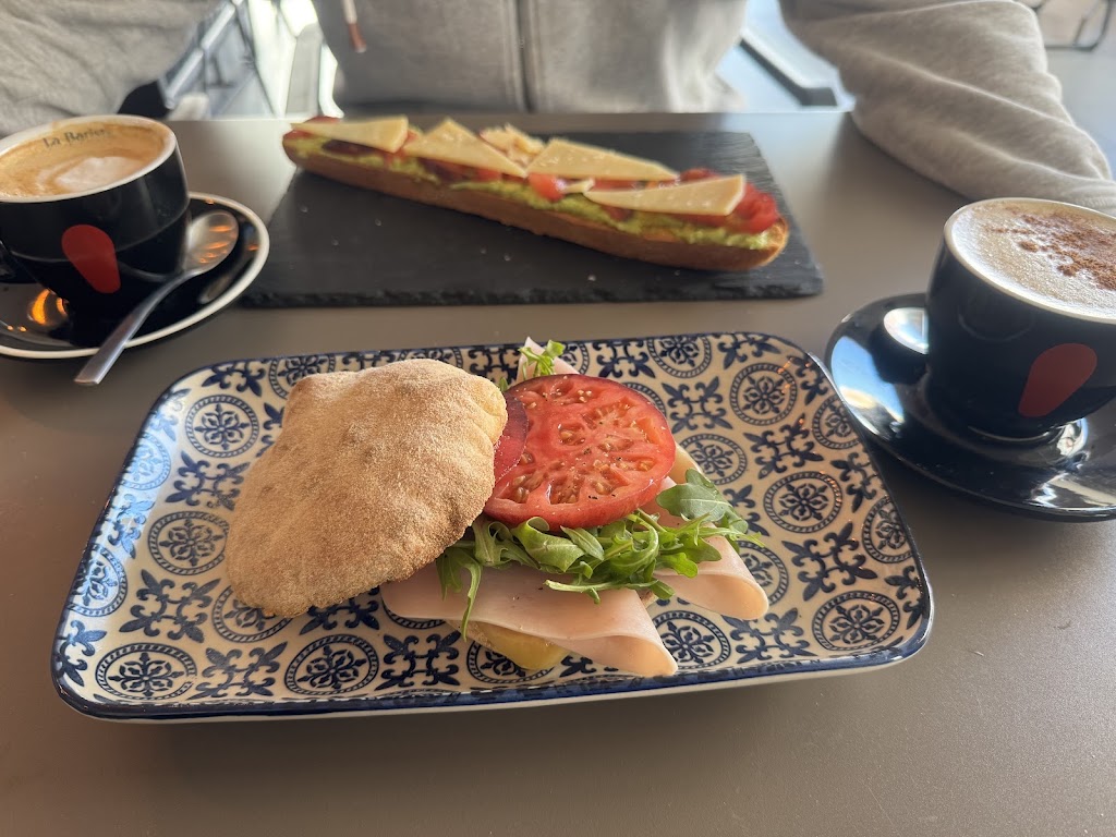 La GARRA — Comida y bebida