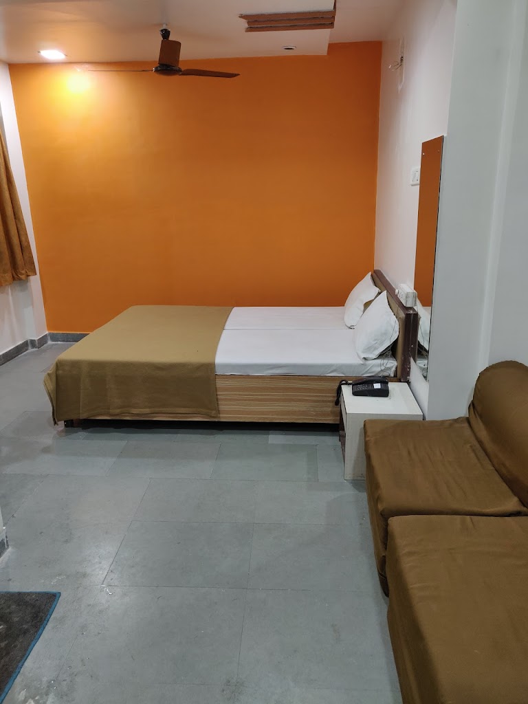Ashtavinayak Lodge
