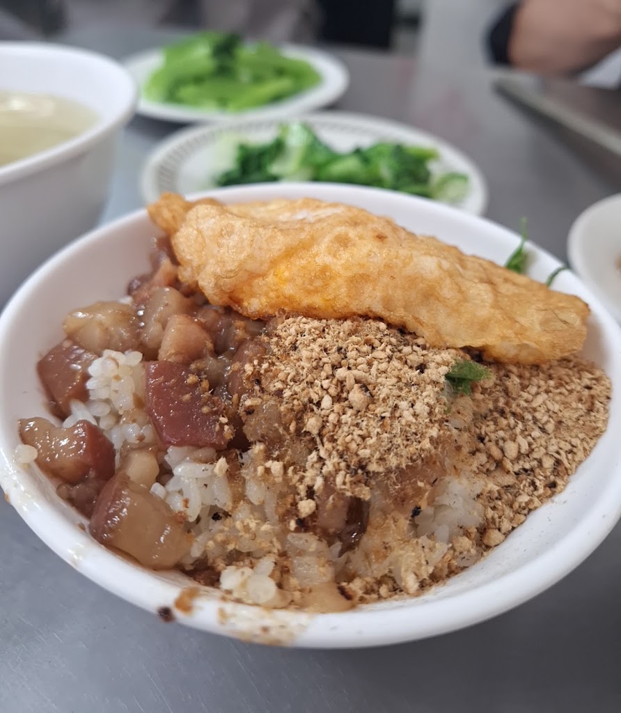 前金肉燥飯 的照片