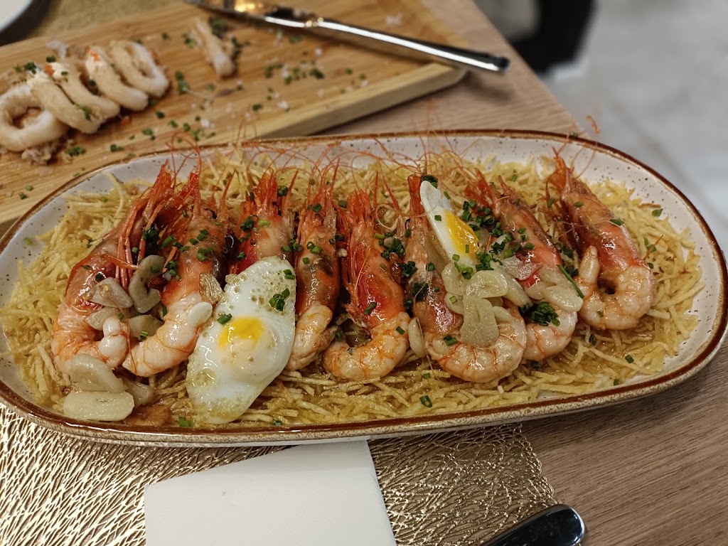 Alma Concept Bar — Comida y bebida