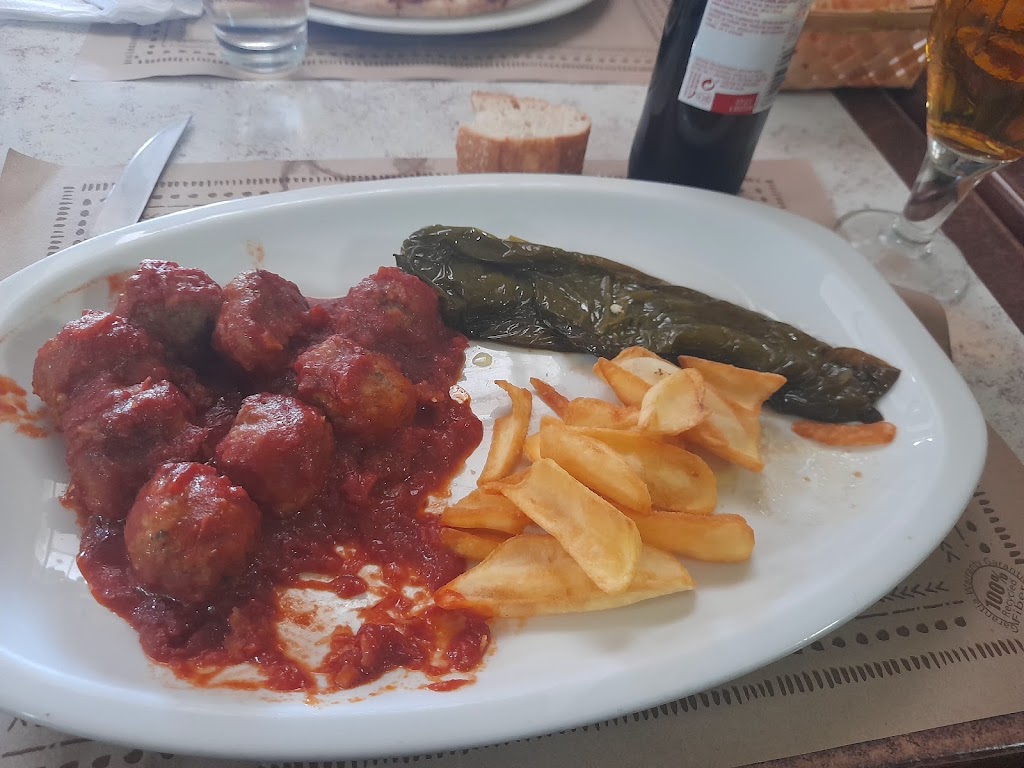Camp d'en Prats — Comida y bebida