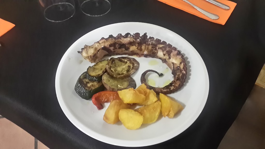 Trespeus Carcaixent — Comida y bebida
