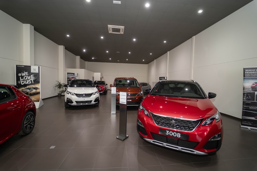 Peugeot Estepona Concesionario — Interior
