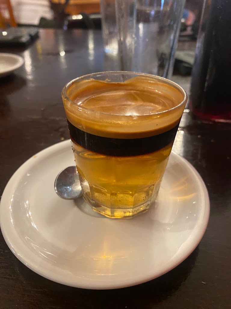 Taberna Bar Guillermo — Comida y bebida