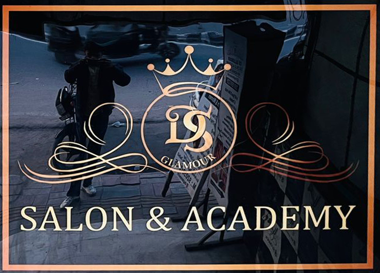 Ds Glamour Nail Extension Advanced Facial Hair Treatment Bridal Makeup Artist Best Nail Extension Makeup Course