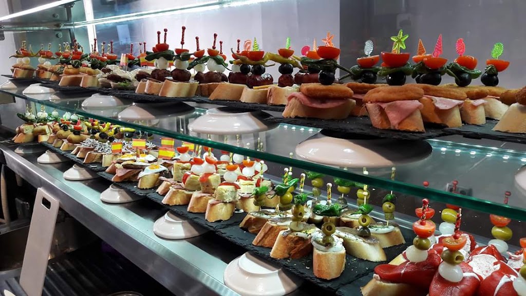 Restaurante Txakoli & Grill — Ambiente