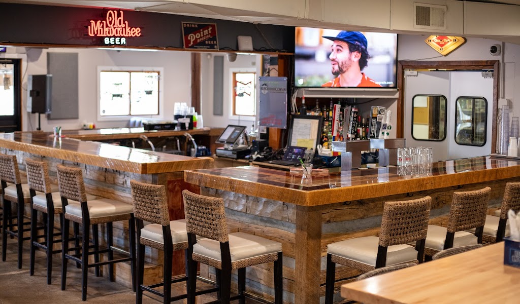  Thirsty Otter Tavern and Resort