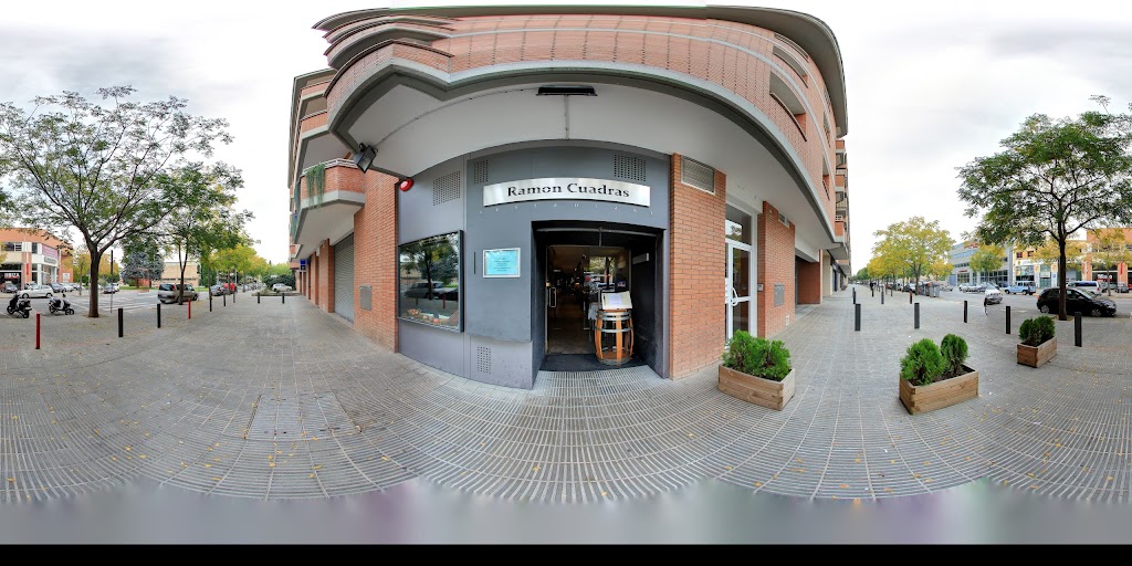 Cuadras restaurant — Street View y 360deg