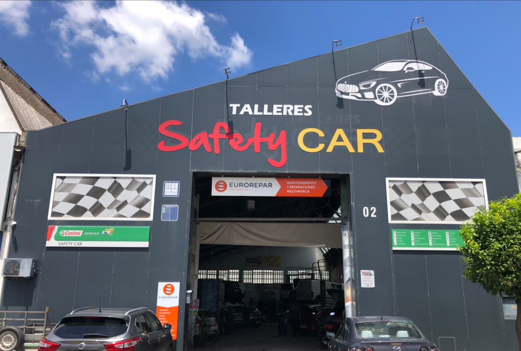 Castrol Service Safety Car