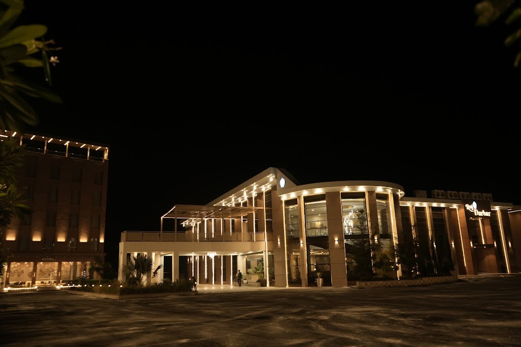 The Riverside Inn