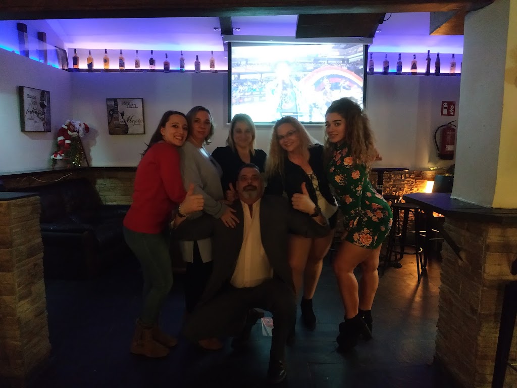 El Alambique | Bar Torrelodones — Ambiente