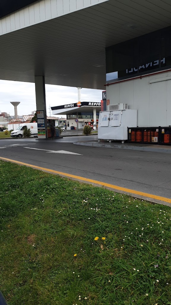 Estacion de Servicio Galindo-Repsol — Surtidor de combustible