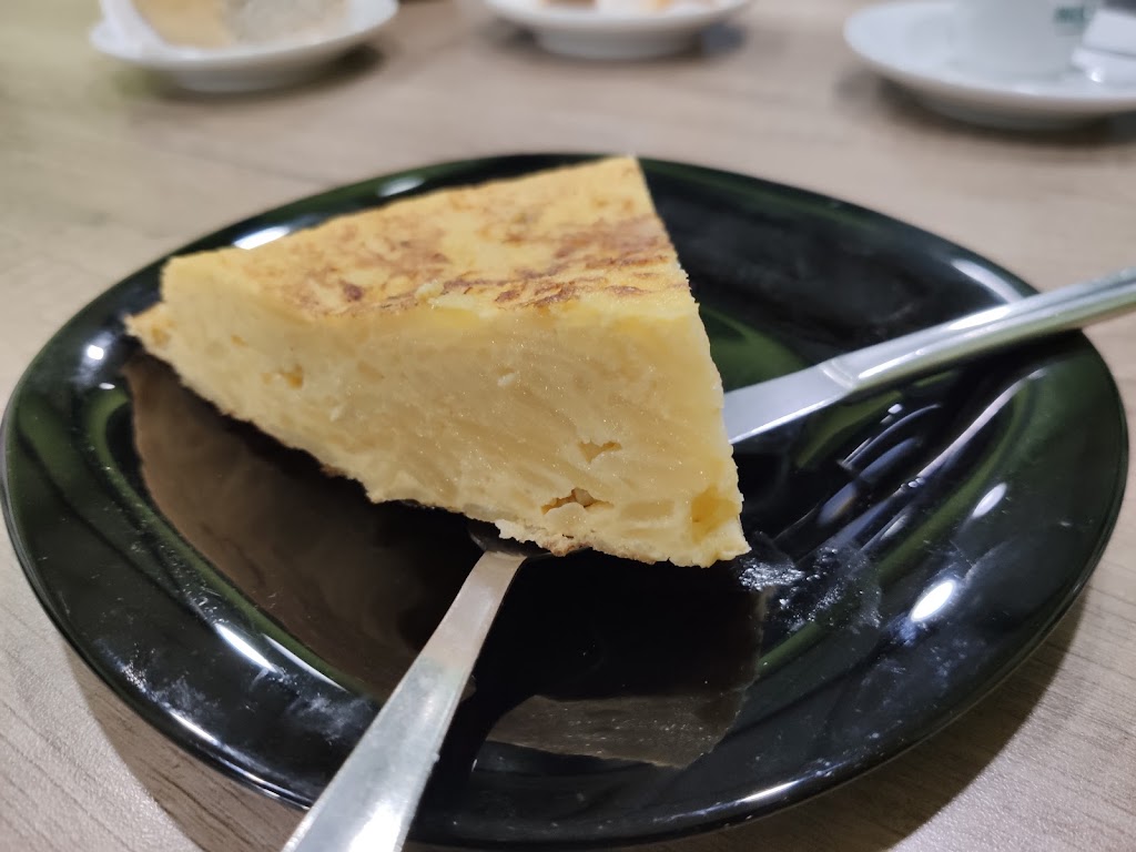 Cafe bar zamora — Comida y bebida