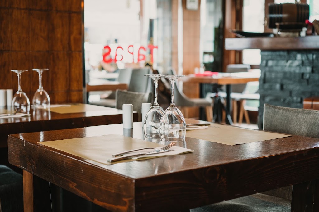 Taberna La Cana restaurante & tapas — Ambiente