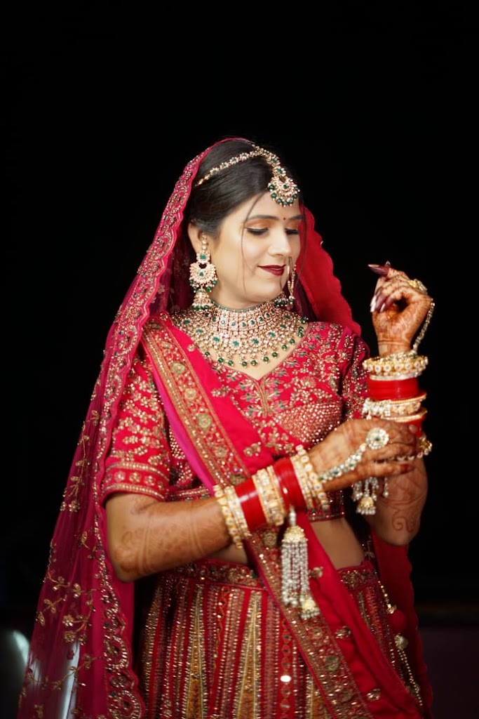 Milan Ladies Beauty Parlour